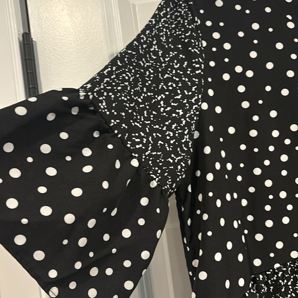 Caara Black and White Asymmetrical Dress - Picture 2 of 9